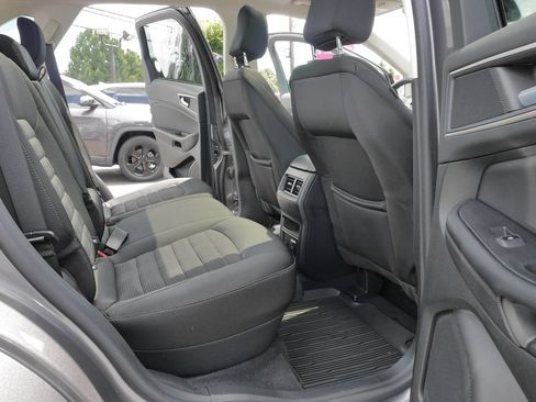 Used 2023 Ford Edge SEL w/ Convenience Package AWD/4WD image 11