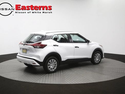 Used 2023 Nissan Kicks S FWD image 44
