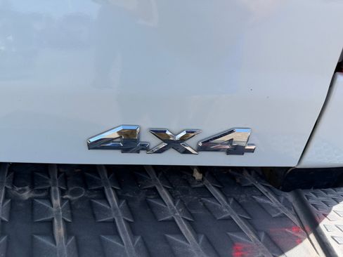 Used 2017 Nissan Titan Platinum Reserve AWD/4WD image 28