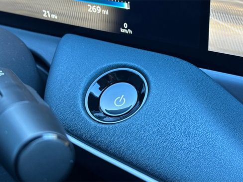 New 2026 Nissan Leaf Platinum+ image 20