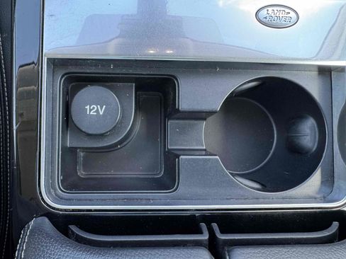 Used 2018 Land Rover Range Rover Velar S image 30