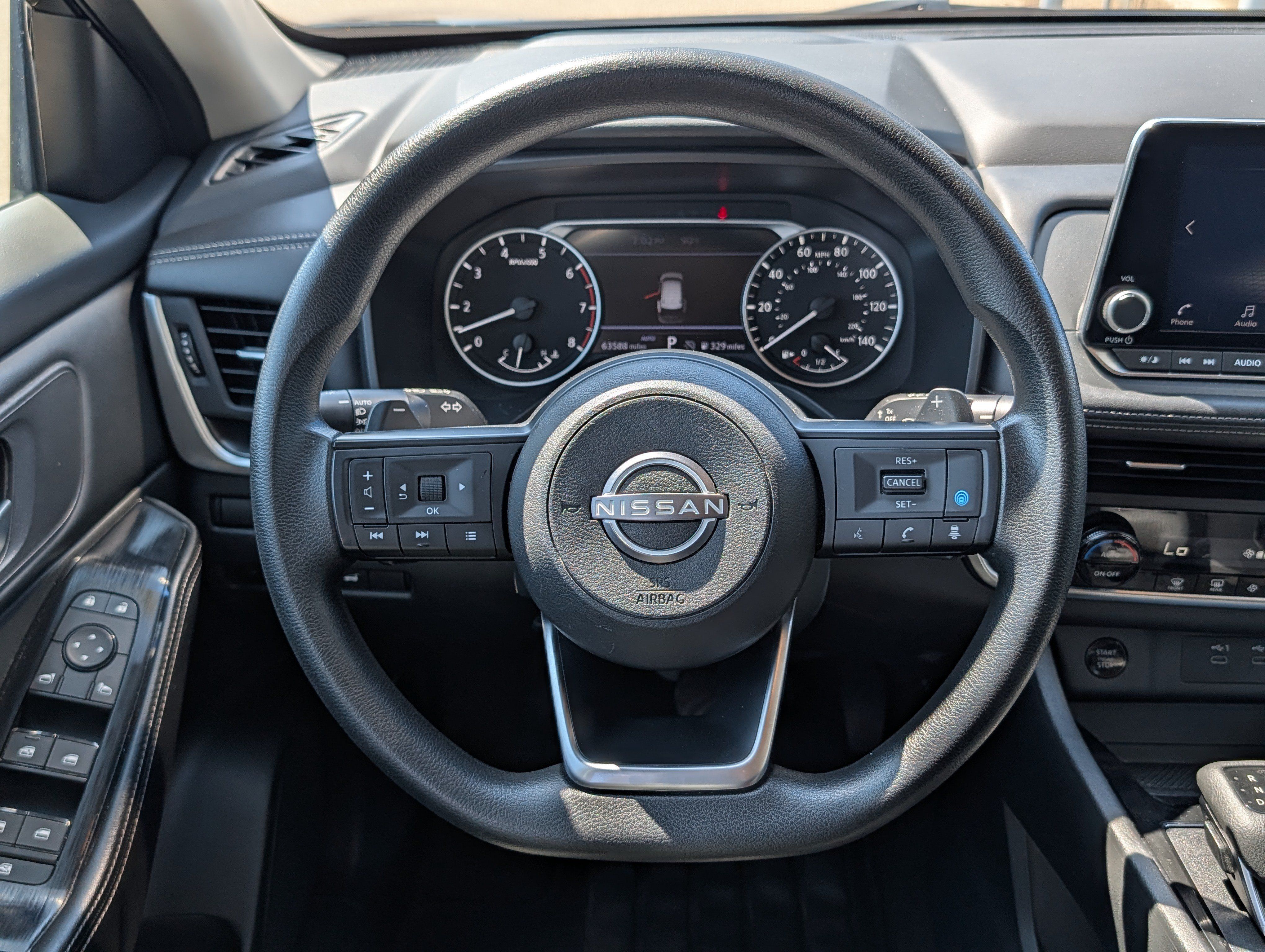 Used 2024 Nissan Rogue SV AWD/4WD image 12