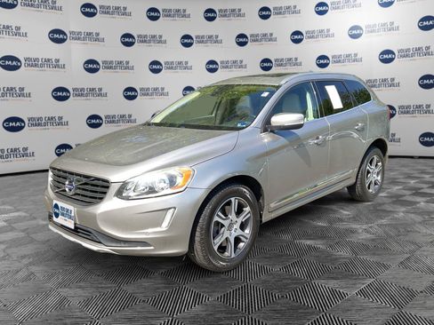 Used 2015 Volvo XC60 T6 w/ Proximity Package AWD/4WD image 1