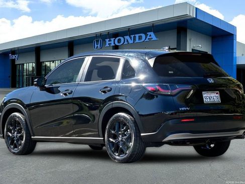 Certified 2023 Honda HR-V Sport image 10