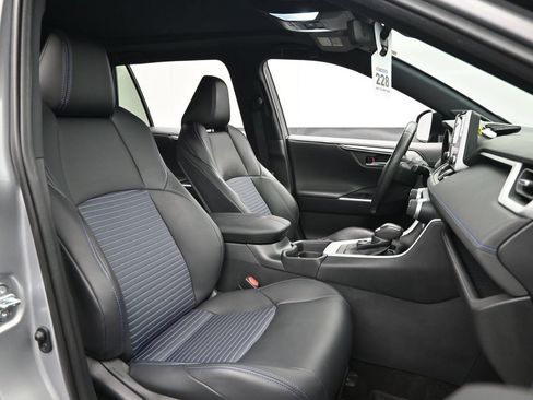 Used 2021 Toyota RAV4 XSE AWD/4WD image 19