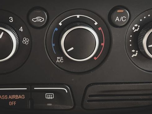 Used 2016 Ford Escape SE FWD image 14