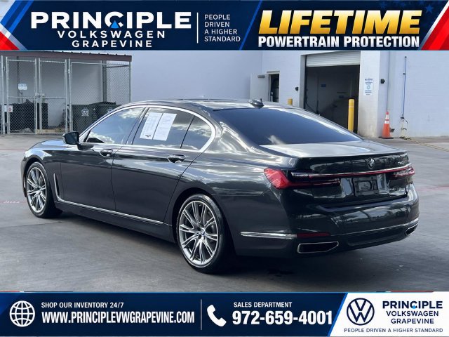 Used 2021 BMW 740i w/ Premium Package RWD image 8