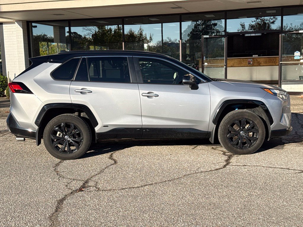 Used 2024 Toyota RAV4 XSE w/ Advanced Technology Package AWD/4WD image 18