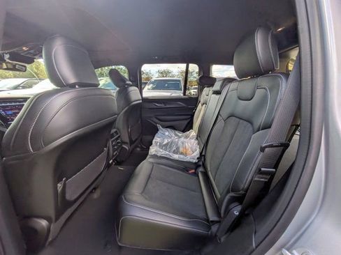 New 2025 Jeep Grand Cherokee Altitude RWD image 11
