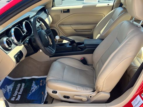 Used 2007 Ford Mustang Premium RWD image 7