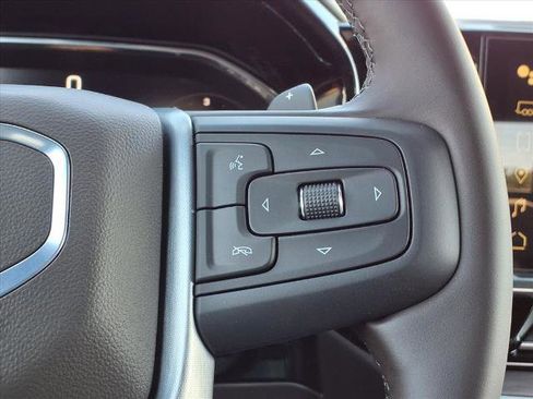 New 2026 GMC Sierra 1500 SLT image 12