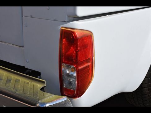 Used 2016 Nissan Frontier SV RWD image 53