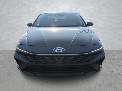 New 2025 Hyundai Elantra Sport image 3