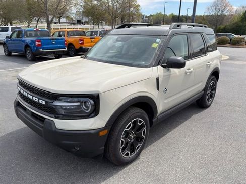 New 2025 Ford Bronco Sport Outer Banks AWD/4WD image 15