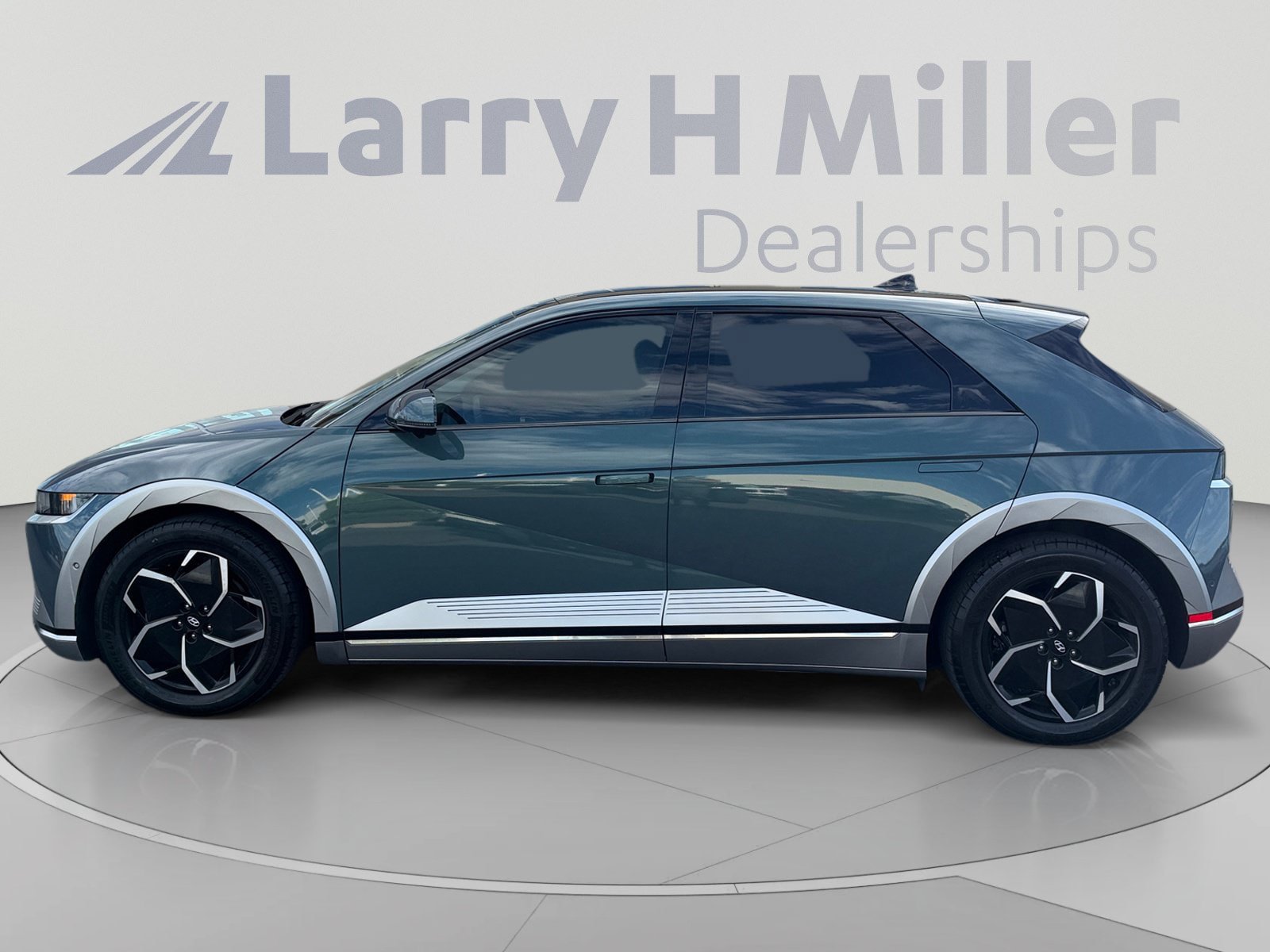 Certified 2024 Hyundai Ioniq 5 Limited RWD image 3