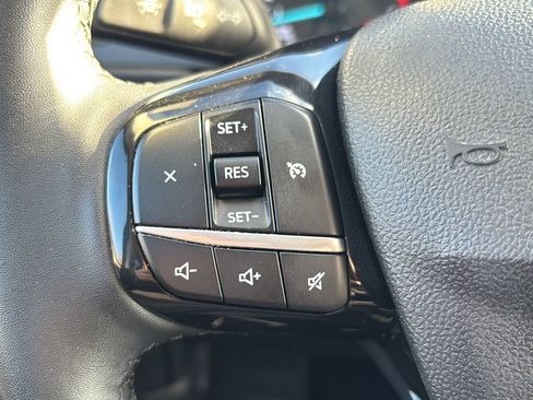 Used 2022 Ford Escape SE w/ Convenience Package FWD image 30