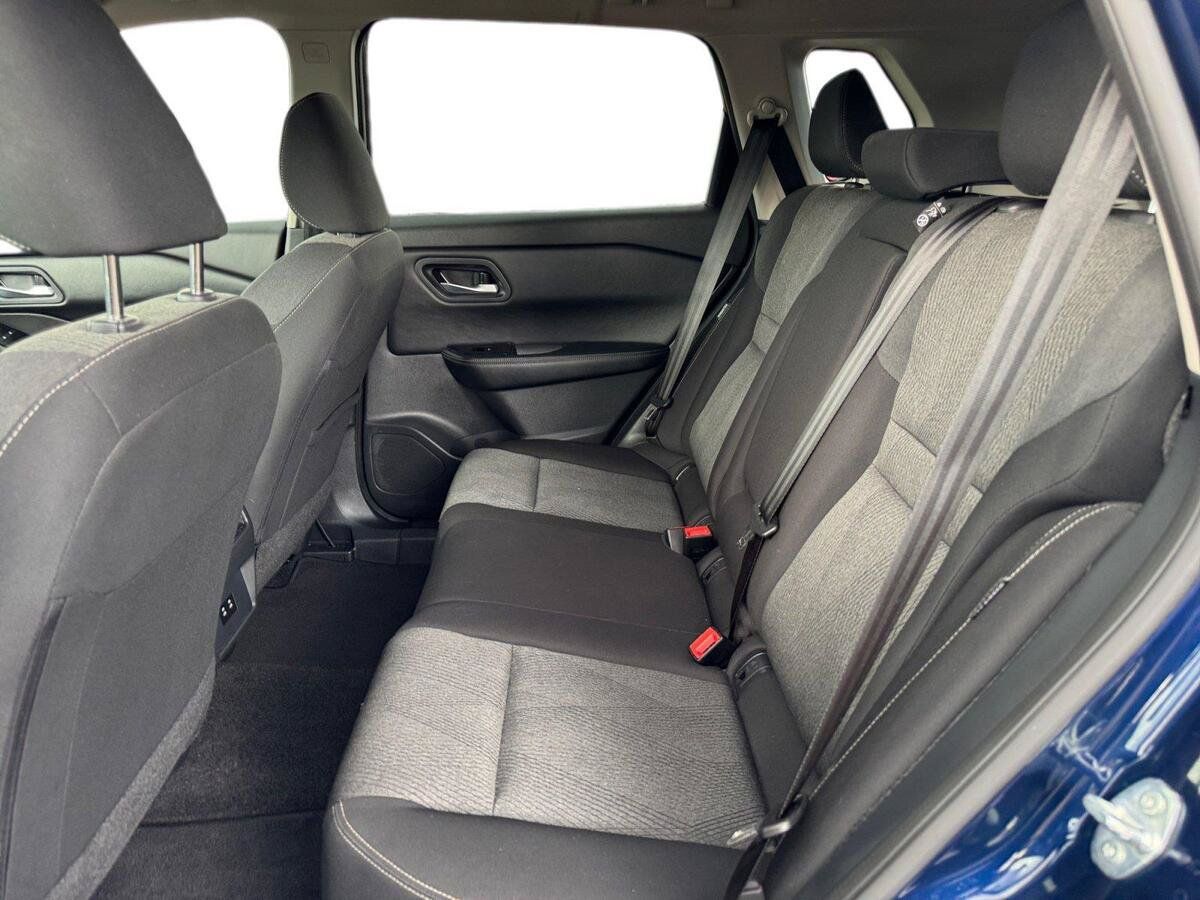 Certified 2025 Nissan Rogue SV AWD/4WD image 19