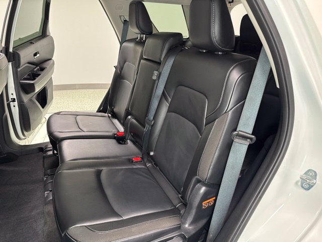 Used 2024 Nissan Pathfinder SL AWD/4WD image 27