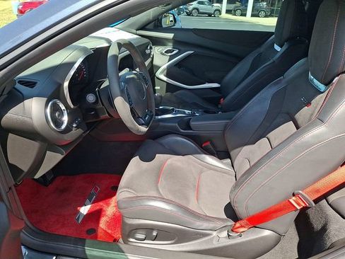 Used 2019 Chevrolet Camaro ZL1 RWD image 13