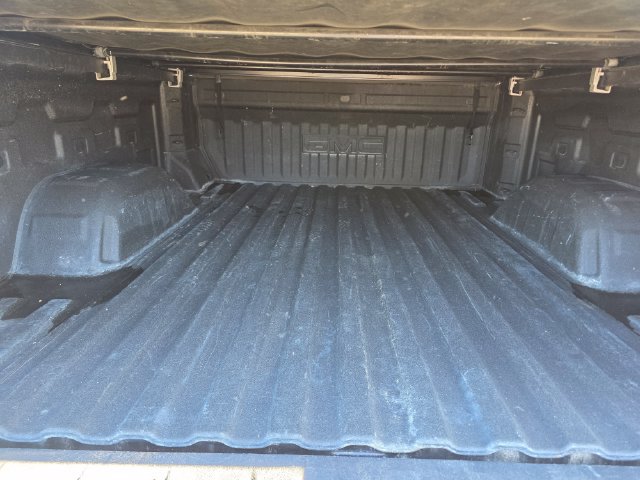 Used 2019 GMC Sierra 1500 Elevation w/ Elevation Value Package AWD/4WD image 4
