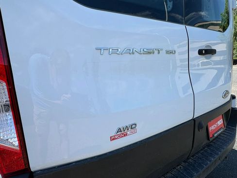 Used 2020 Ford Transit 150 Low Roof AWD image 38