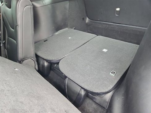 Used 2018 Tesla Model X 75D image 3