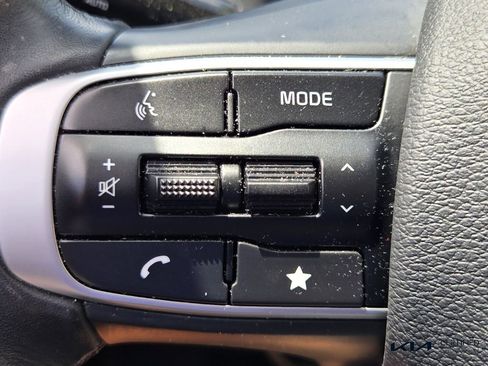Certified 2025 Kia Sportage EX FWD image 27