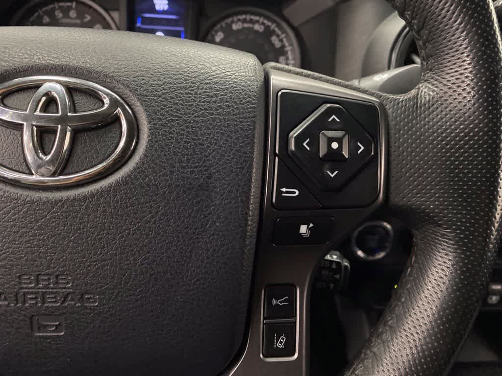 Used 2018 Toyota Tacoma TRD Off-Road AWD/4WD image 21