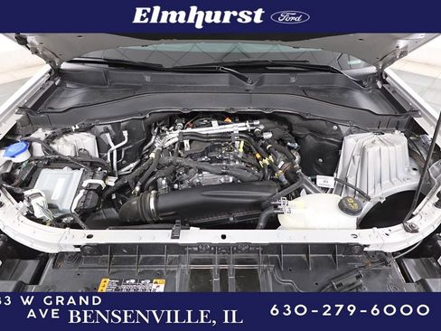 Used 2025 Ford Explorer Active w/ Active Comfort Package image 32