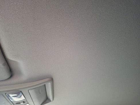 Used 2020 Nissan Frontier SV image 21