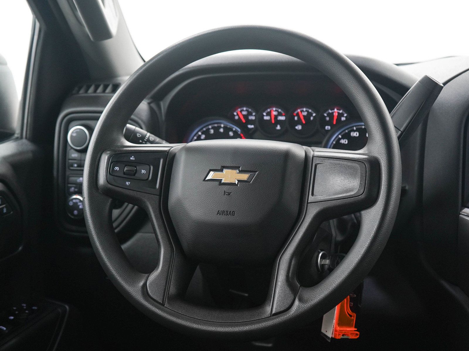 Used 2020 Chevrolet Silverado 1500 Custom w/ Custom Value Package AWD/4WD image 17