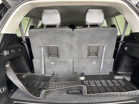 Used 2023 Jeep Grand Cherokee L Limited w/ Luxury Tech Group II image 25