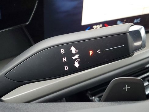 New 2026 Chevrolet Traverse LT w/ Midnight/Sport Edition image 12