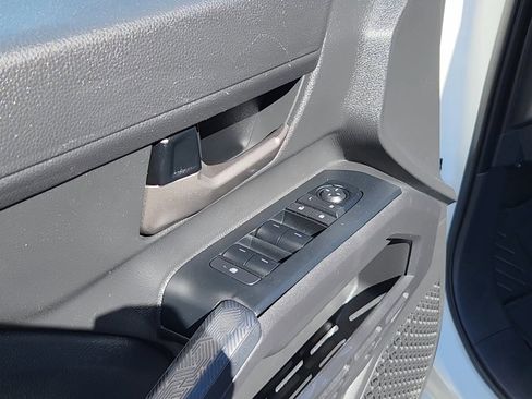 Certified 2024 Toyota Tacoma TRD Off-Road image 7