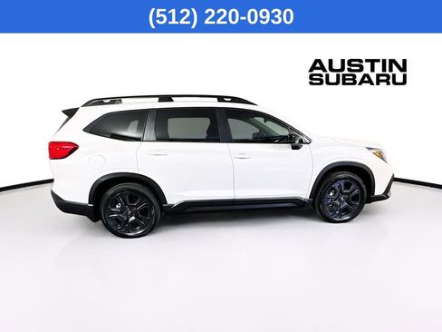 Used 2025 Subaru Ascent Onyx Edition image 9