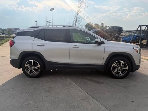 Used 2019 GMC Terrain SLT AWD/4WD image 8