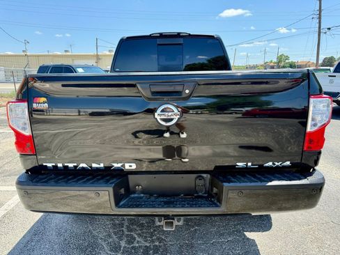 Used 2016 Nissan Titan SL AWD/4WD image 4