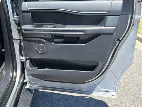 Used 2024 Ford Expedition Max XLT AWD/4WD image 16