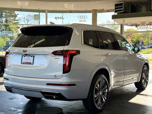 Used 2023 Cadillac XT6 Premium Luxury AWD/4WD image 6