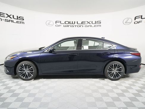New 2025 Lexus ES 350 w/ Premium Package image 4