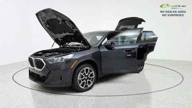 Used 2026 BMW X2 xDrive28i AWD/4WD image 14