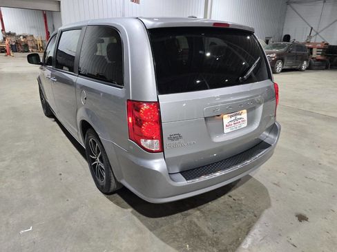 Used 2018 Dodge Grand Caravan GT FWD image 9