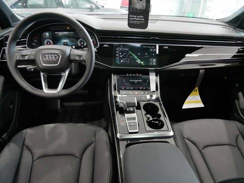 Used 2026 Audi Q7 2.0T Premium Plus w/ Premium Plus Package AWD/4WD image 8