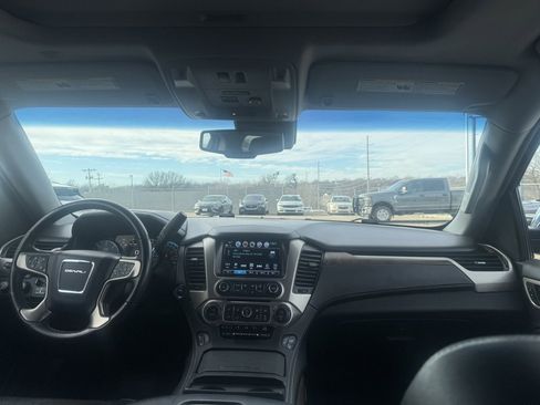 Used 2018 GMC Yukon XL Denali w/ Denali Ultimate Package image 10