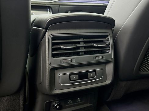 Used 2023 Audi Q7 2.0T Premium w/ Convenience Package image 26