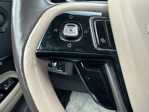 Used 2021 Lincoln Corsair Reserve image 22