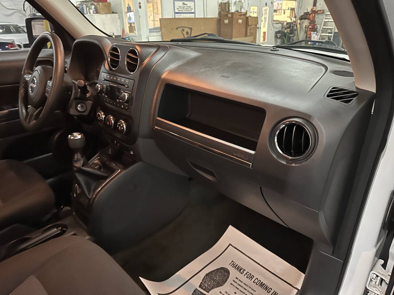 Used 2016 Jeep Patriot Sport w/ Power Value Group FWD image 22