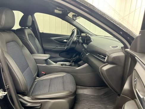 Certified 2025 Buick Envista Preferred w/ Convenience I Package image 21