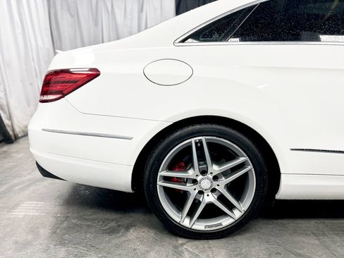 Used 2015 Mercedes-Benz E 400 4MATIC Coupe image 10