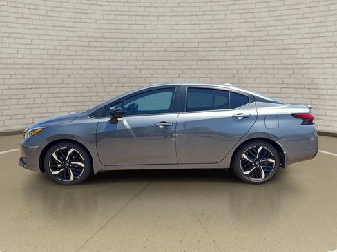 Used 2025 Nissan Versa SR w/ Trunk Package FWD image 8